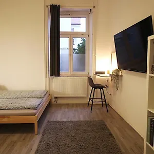 Lichtdurchflutetes Altbaustudio - Zentrum 600m Apartment Würzburg